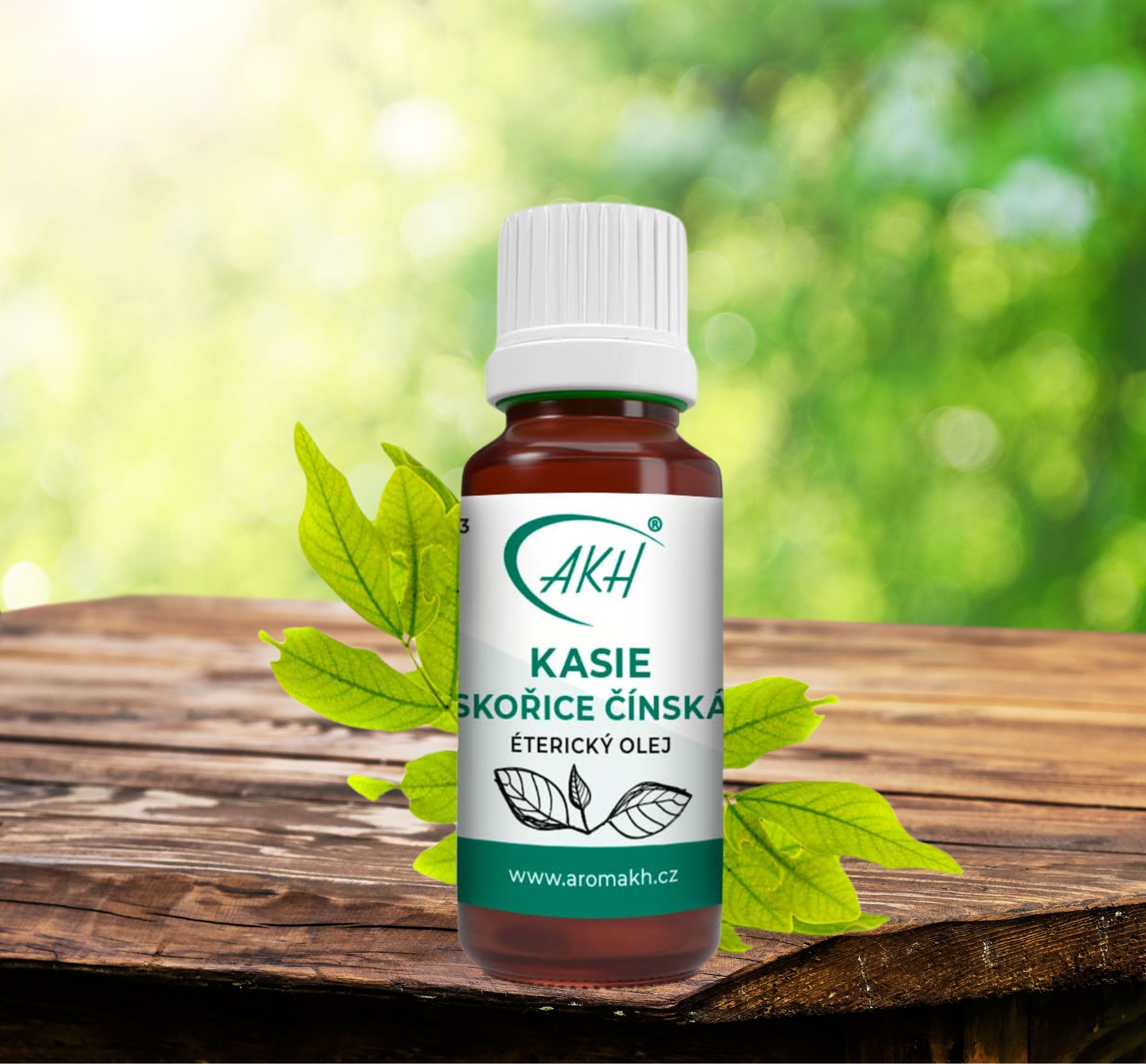 Esenciální olej Kasie AKH/Karel Hadek