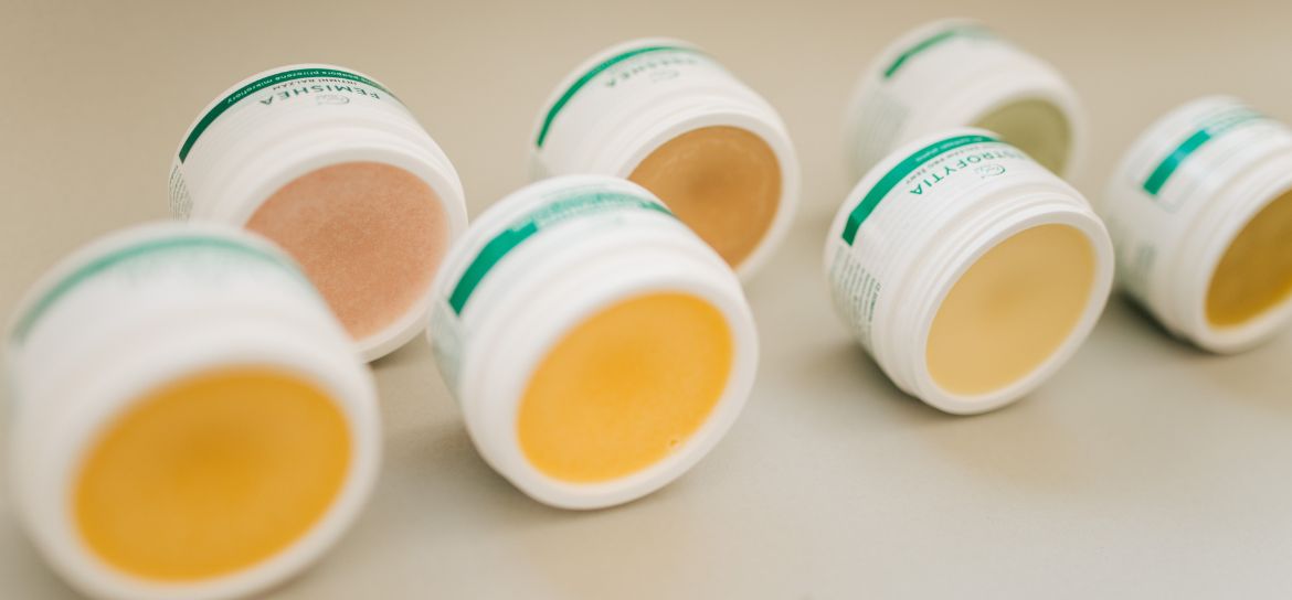 Otevřené intimní balzámy.